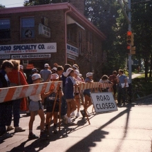Getting ready for the Willy Street Fair Fun Run in 1985. Courtesy: Richard Guyot