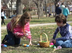 Kids Find Easter Treasure in Orton Park
